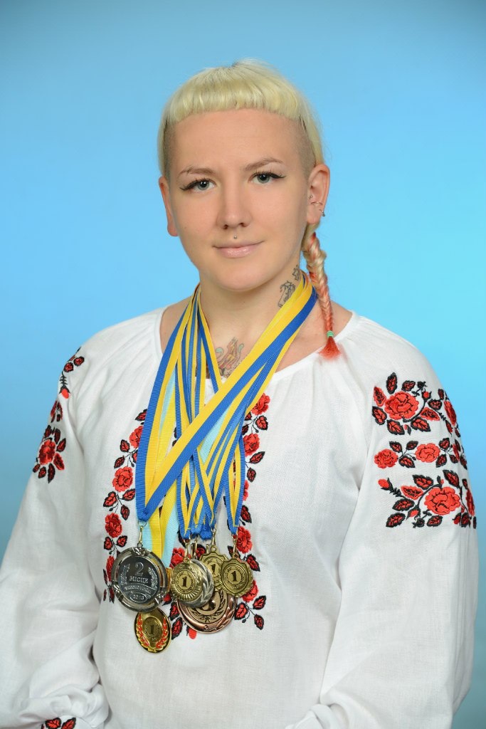 Спорт і нагороди: Вікторія Дильов, майстриня спорту України з панкратіону